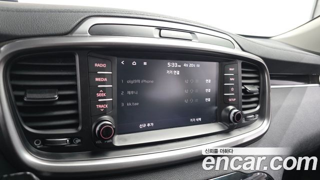 Kia Sorento 2018 — photo 16