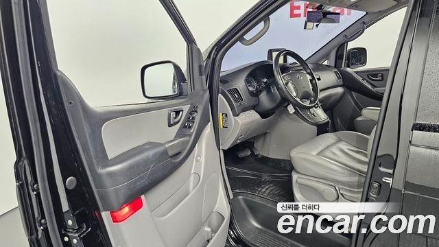 Hyundai Starex 2018 — photo 10