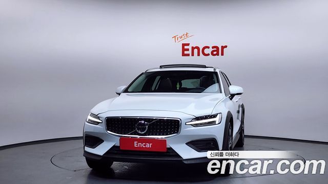 Volvo V60 2021 — photo 3