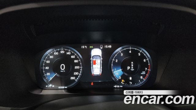 Volvo V60 2021 — photo 8