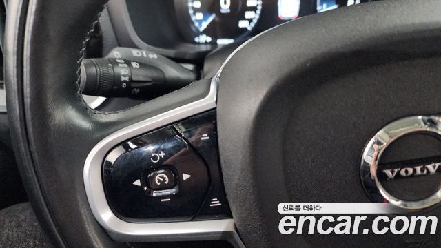 Volvo V60 2021 — photo 16