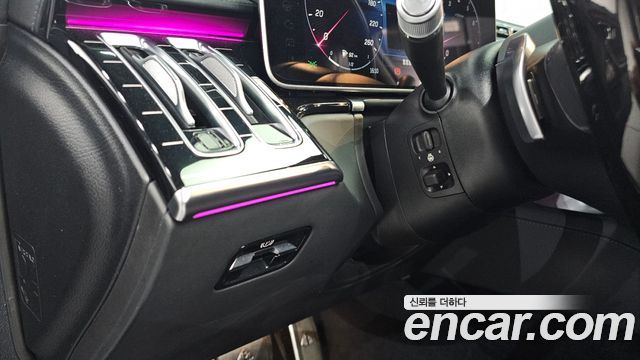 Mercedes-Benz S-Class 2022 — photo 27