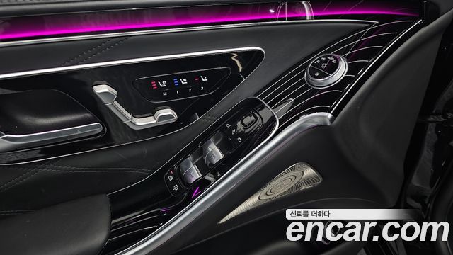 Mercedes-Benz S-Class 2022 — photo 30