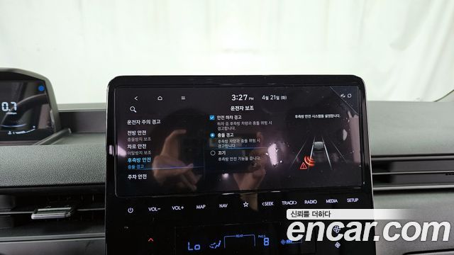 Hyundai Staria 2025 — photo 21