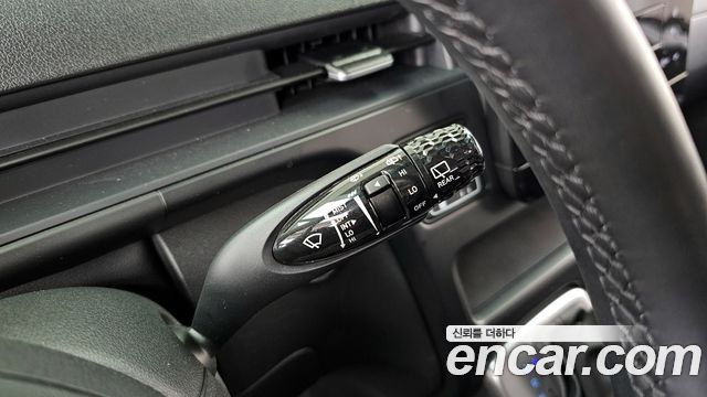 Hyundai Staria 2025 — photo 25