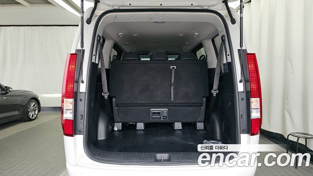 Hyundai Staria 2025 — photo 26