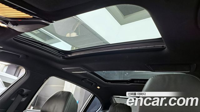 BMW 7-Series 2016 — photo 19