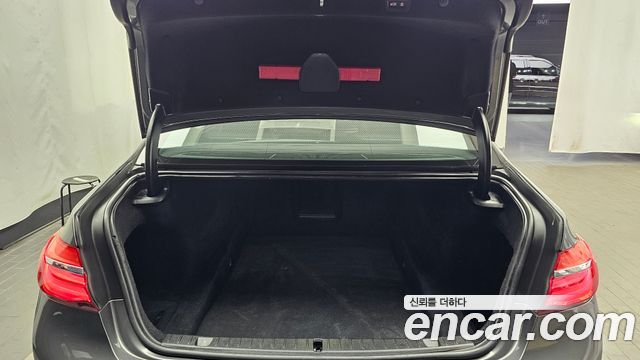 BMW 7-Series 2016 — photo 20