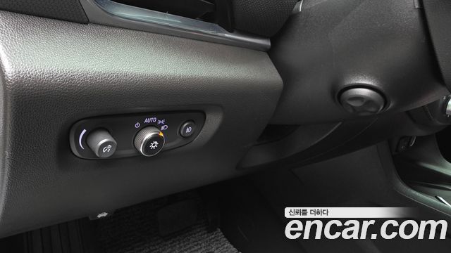 Chevrolet Korea Traverse 2021 — photo 21