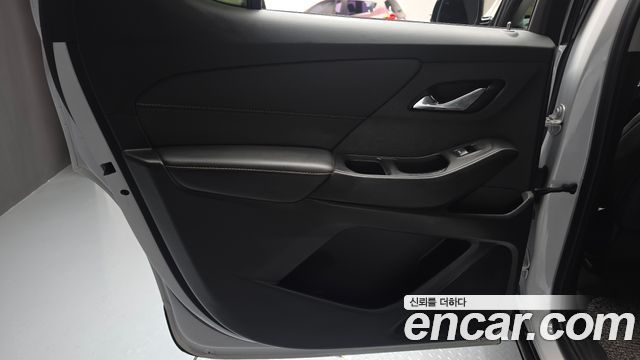 Chevrolet Korea Traverse 2021 — photo 15