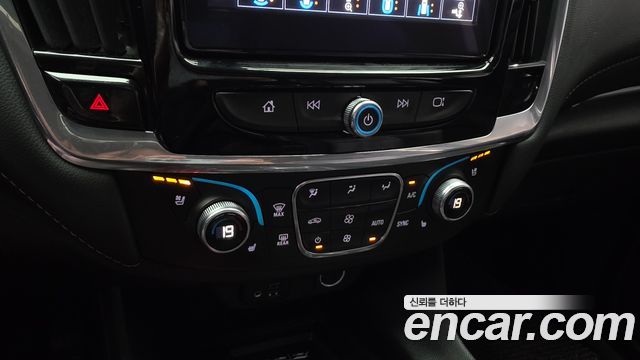 Chevrolet Korea Traverse 2021 — photo 32