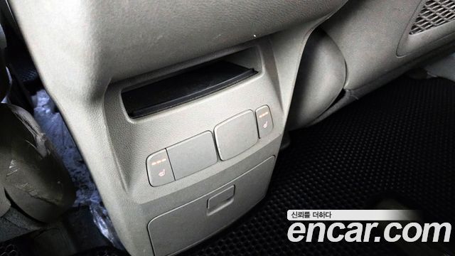 Kia Canival 2016 — photo 25