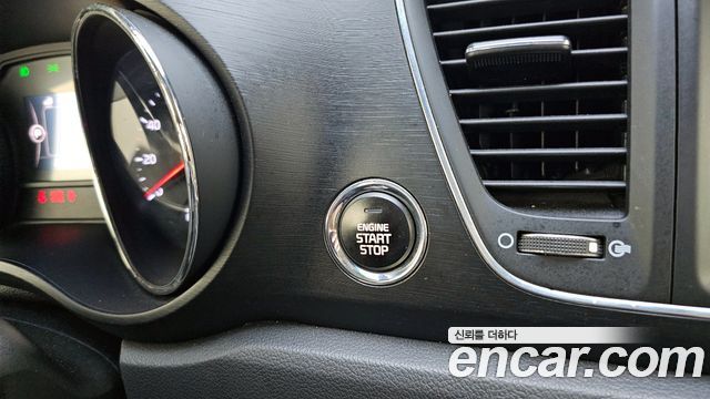 Kia Canival 2016 — photo 29