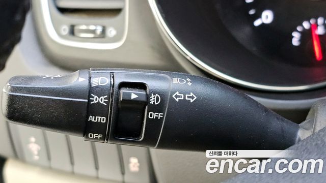 Kia Canival 2016 — photo 33