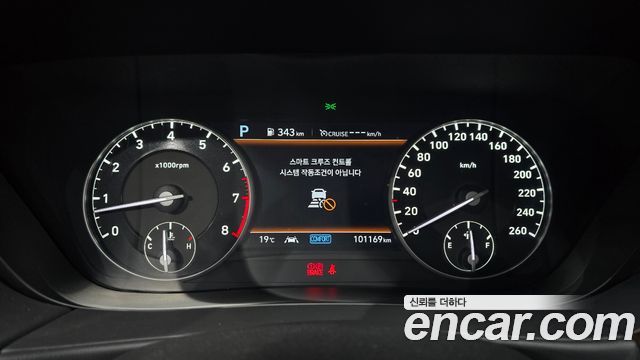 Genesis G90 2019 — photo 8