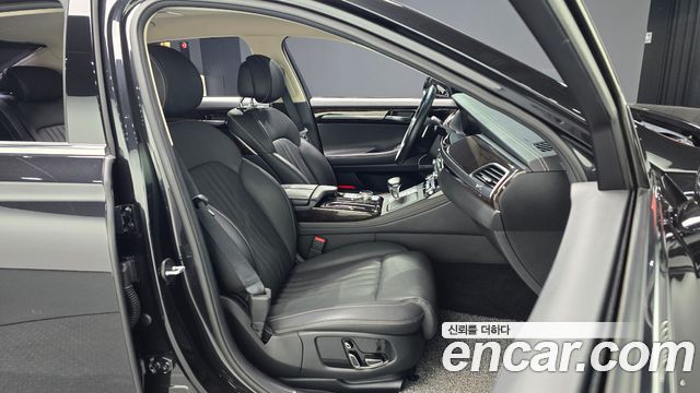 Genesis G90 2019 — photo 10