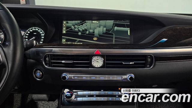 Genesis G90 2019 — photo 15