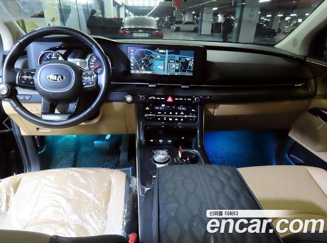 Kia Canival 2021 — photo 10
