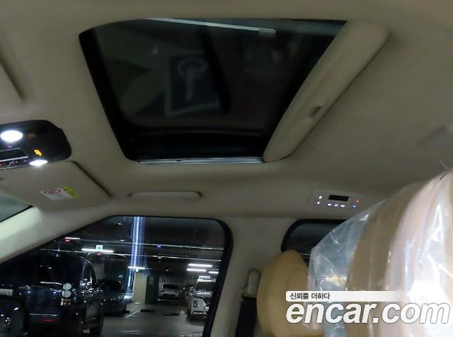 Kia Canival 2021 — photo 16