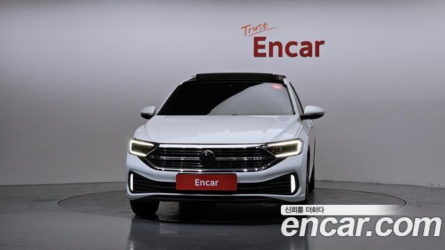 Volkswagen Jetta 2024 — photo 3