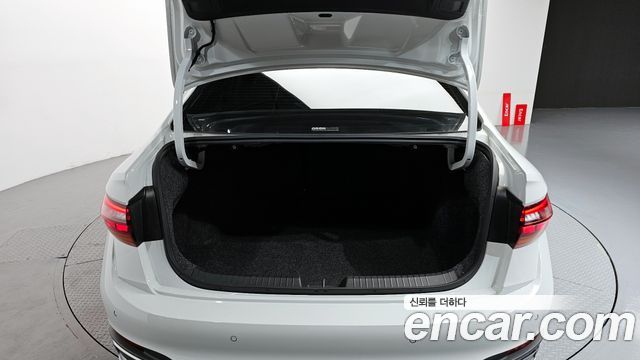 Volkswagen Jetta 2024 — photo 24