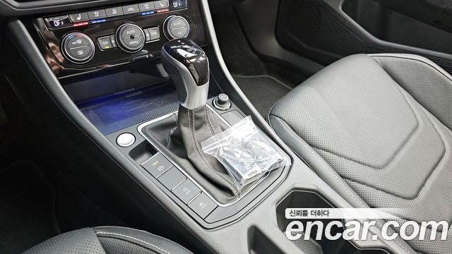Volkswagen Jetta 2024 — photo 26