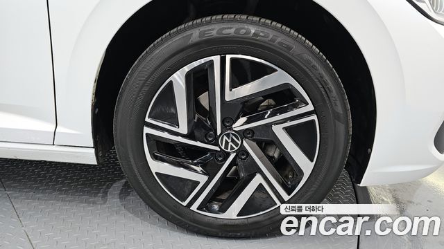 Volkswagen Jetta 2024 — photo 7