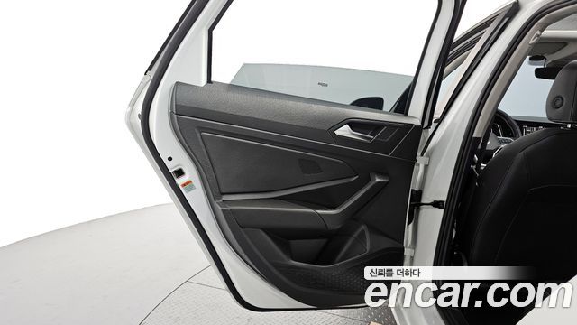 Volkswagen Jetta 2024 — photo 15