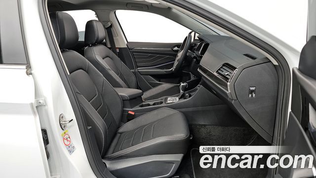 Volkswagen Jetta 2024 — photo 16