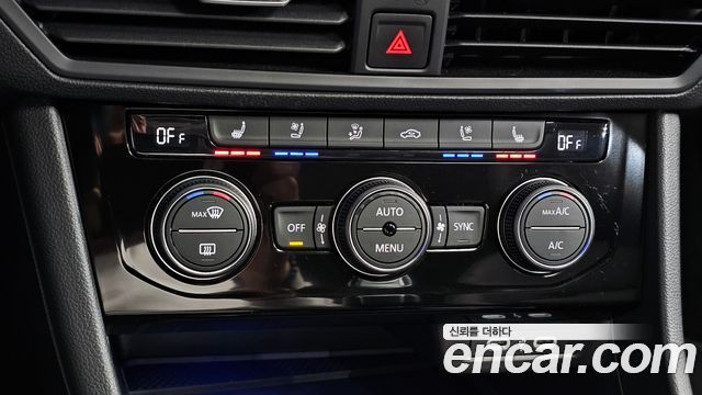 Volkswagen Jetta 2024 — photo 32