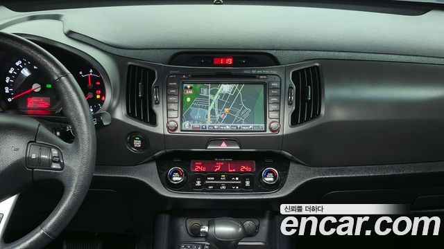 Kia Sportage 2012 — photo 20