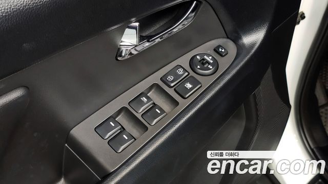 Kia Sportage 2012 — photo 24