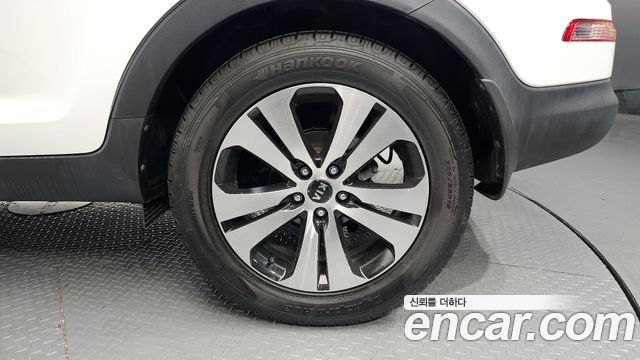 Kia Sportage 2012 — photo 7