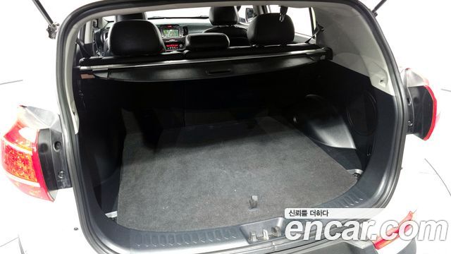 Kia Sportage 2012 — photo 16