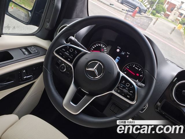 Mercedes-Benz Sprinter 2022 — photo 9