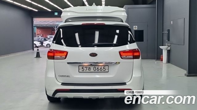 Kia Canival 2016 — photo 4