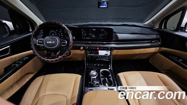 Kia Canival 2023 — photo 7
