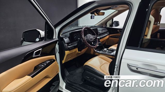 Kia Canival 2023 — photo 10