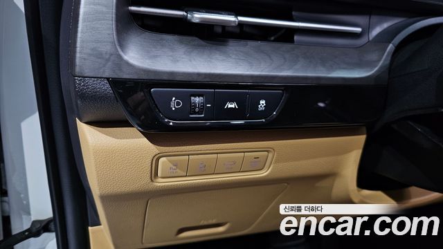 Kia Canival 2023 — photo 18
