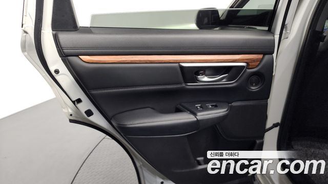 Honda CR-V 2017 — photo 15