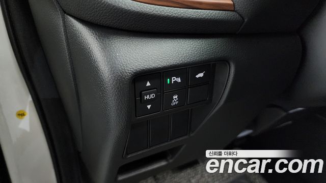Honda CR-V 2017 — photo 36