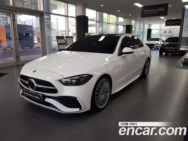 Mercedes-Benz C-Class 2023 — photo 1