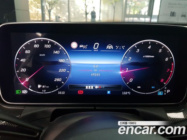 Mercedes-Benz C-Class 2023 — photo 16