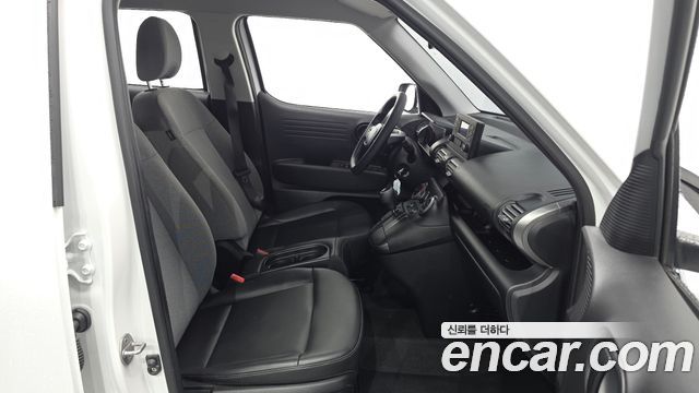 Hyundai Casper 2023 — photo 10