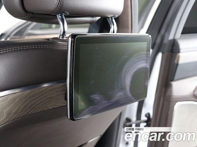Genesis G90 2019 — photo 13