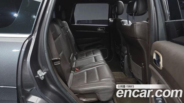Jeep Cherokee 2015 — photo 11