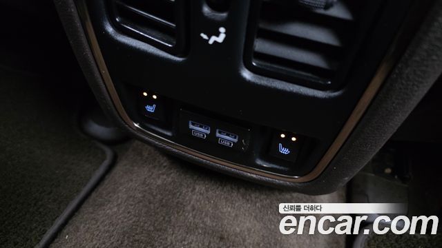 Jeep Cherokee 2015 — photo 18
