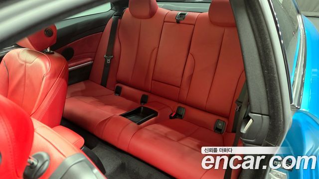 BMW 4-Series 2018 — photo 17