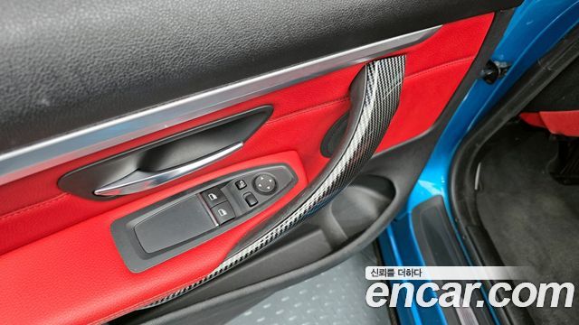 BMW 4-Series 2018 — photo 26