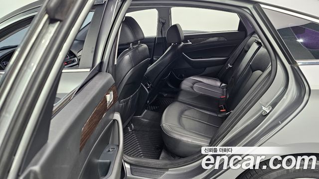 Hyundai Sonata 2018 — photo 18